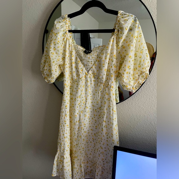 Lulus Dresses & Skirts - Yellow floral print sundress
